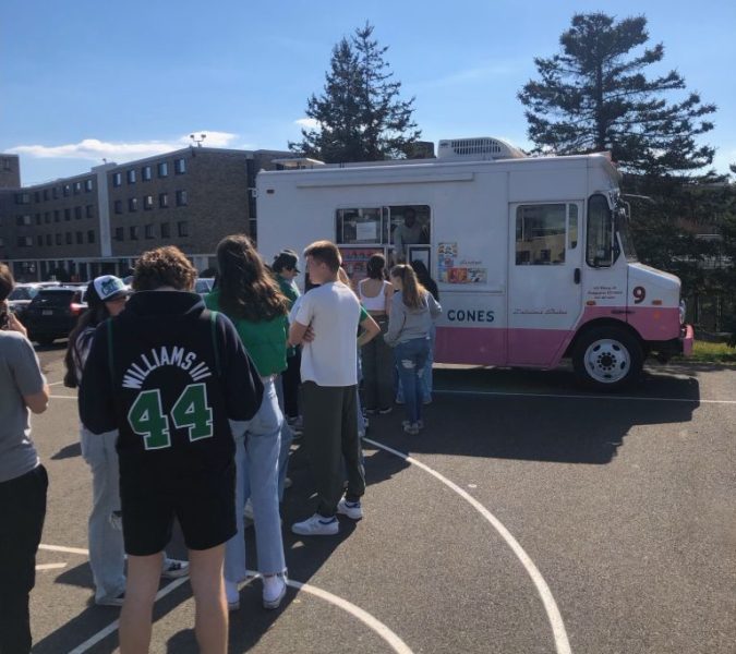 lining-up-at-ice-cream-truck
